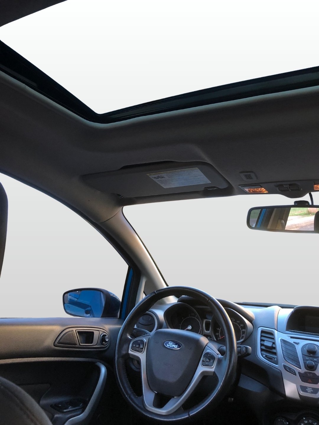 
								Ford Fiesta completo									
