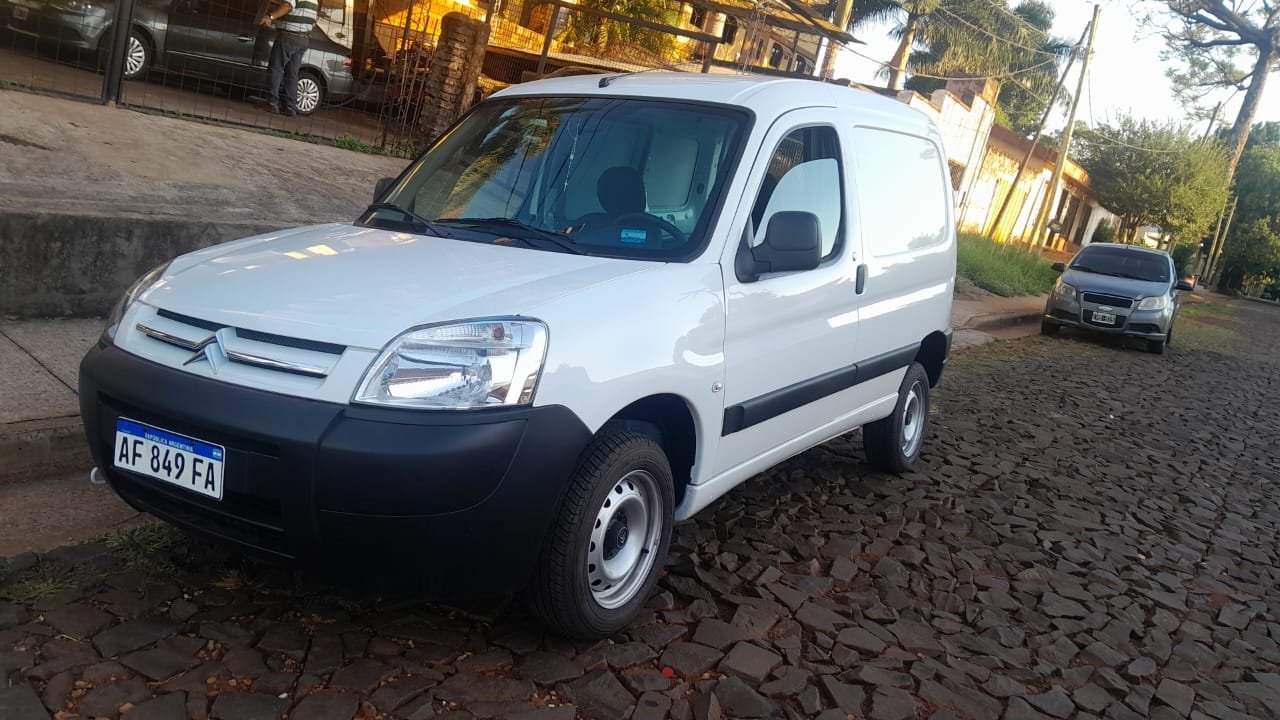 
								CITROEN BERLINGO BUSSINES completo									