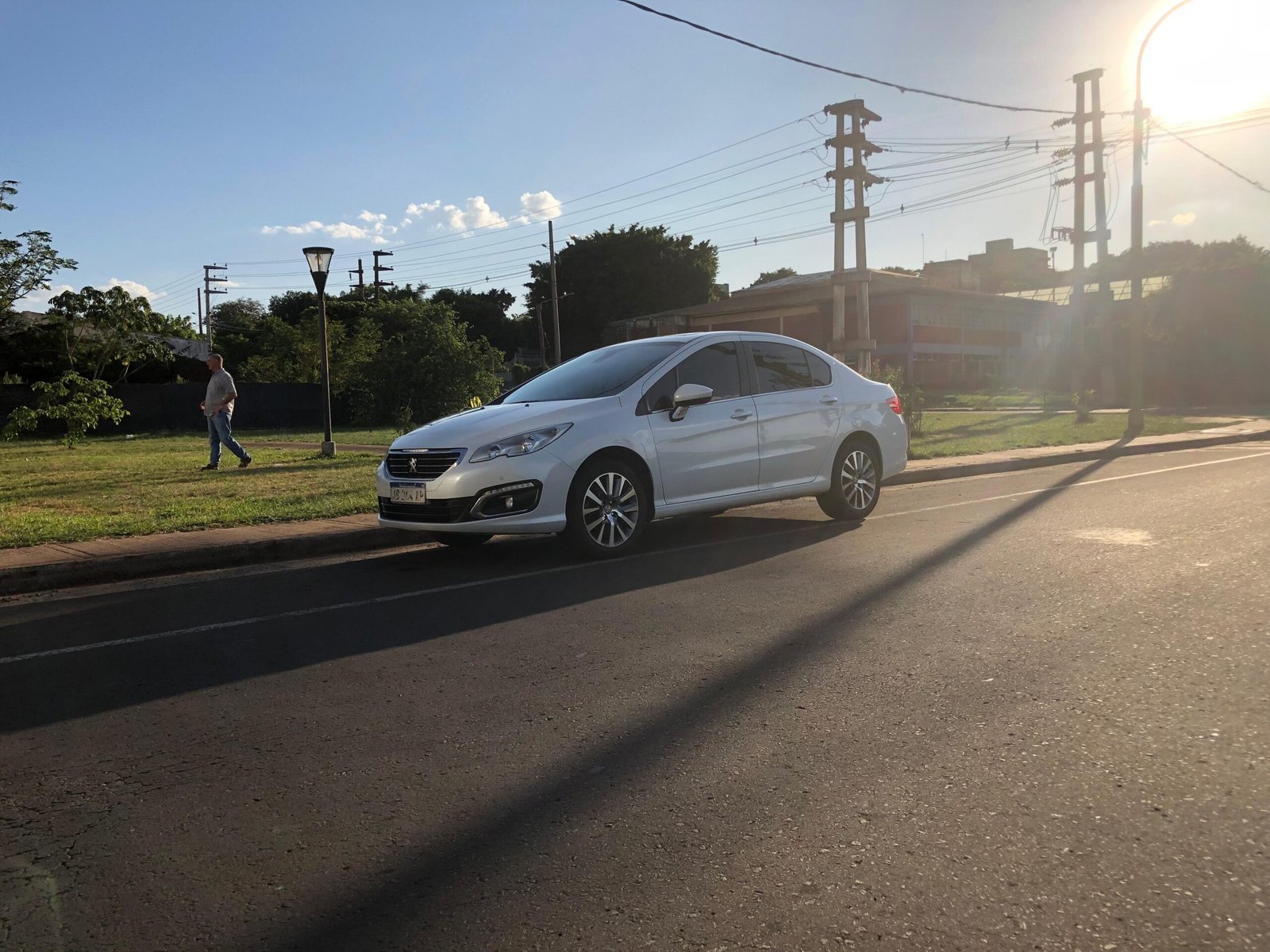 
								PEUGEOT 408 HDI completo									