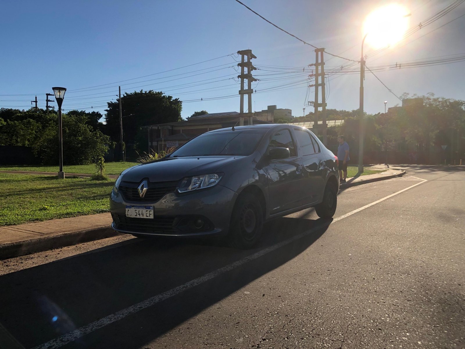 
								RENAULT LOGAN completo									