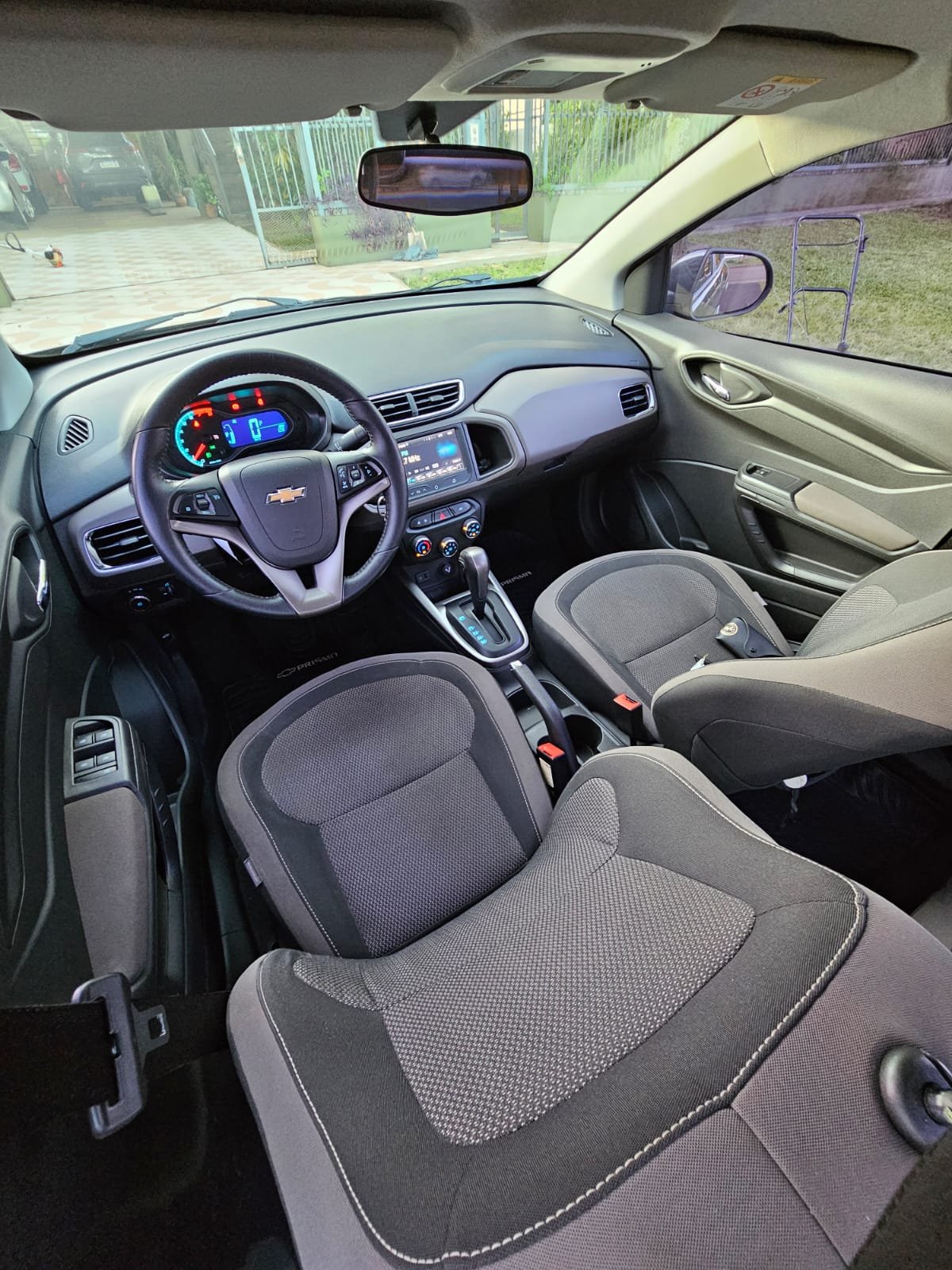 
								Chevrolet Prisma completo									
