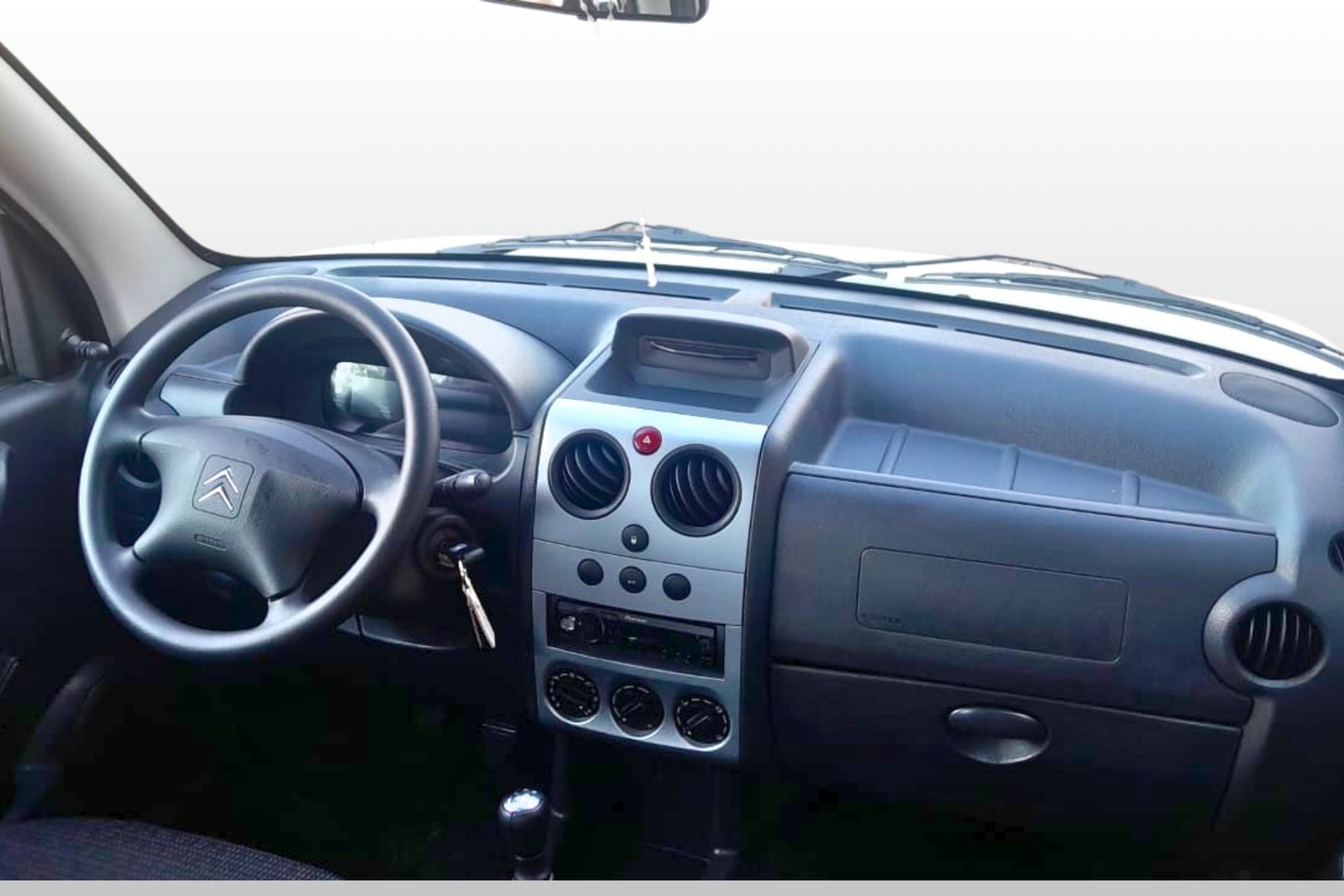 
								CITROEN BERLINGO BUSSINES completo									