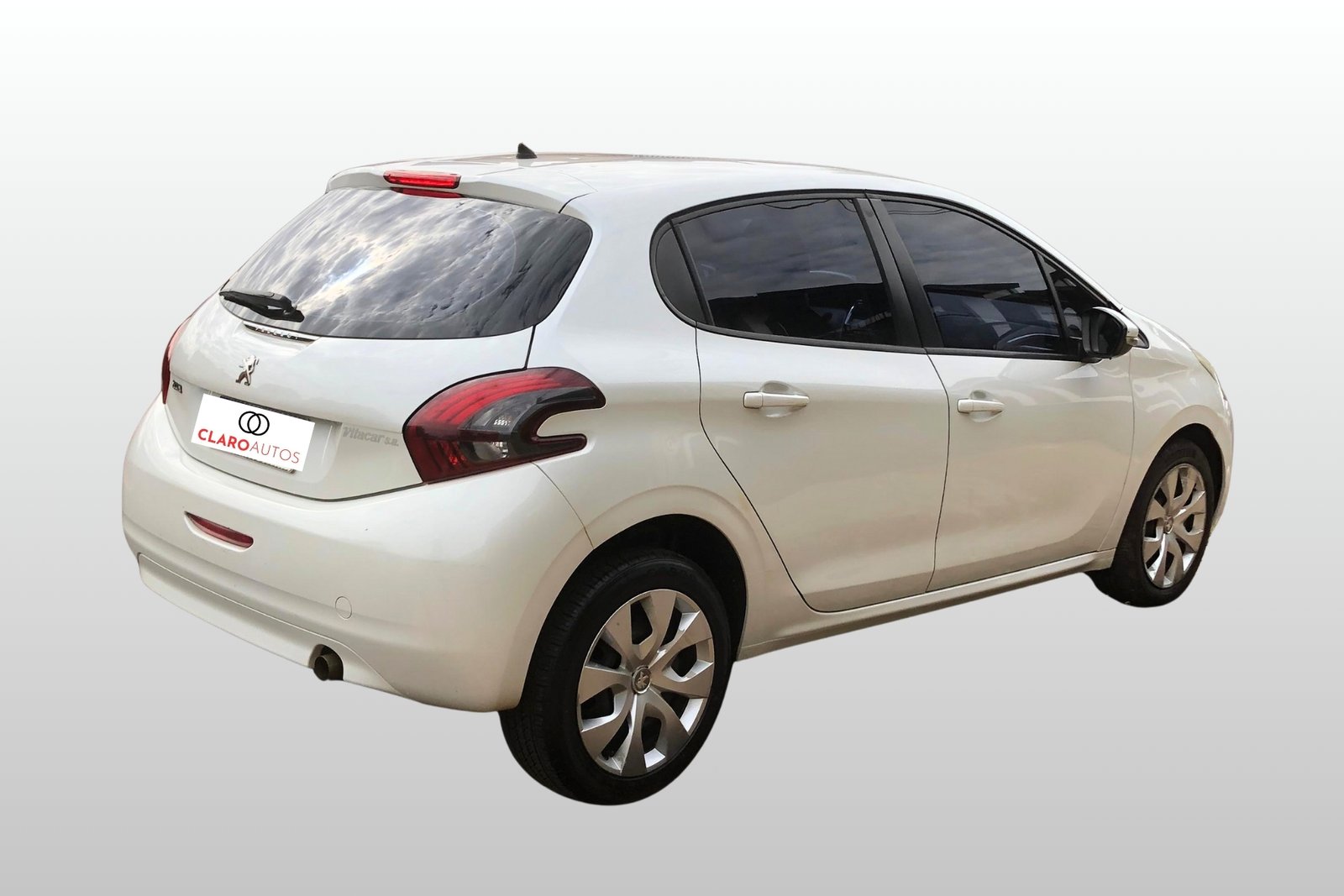 
								Peugeto 208 completo									