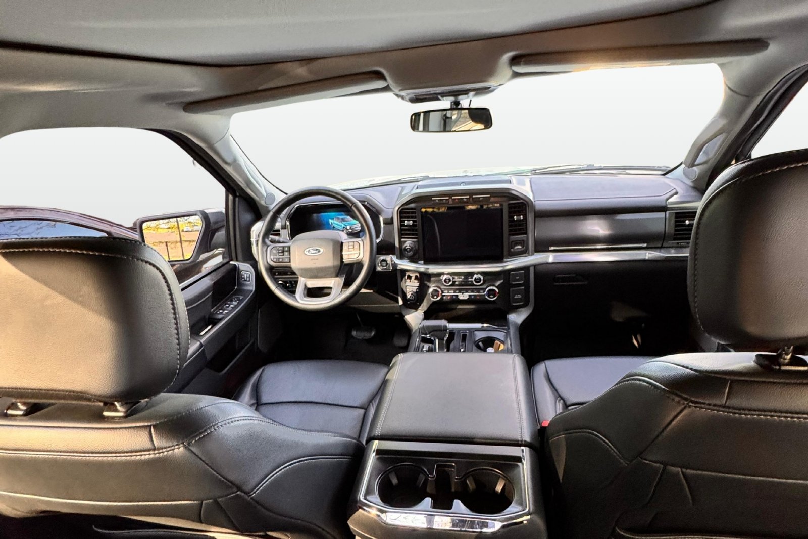 
								F150 LARIAT completo									