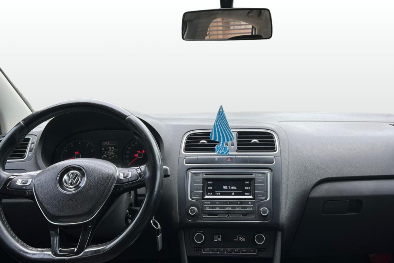 
								POLO 4 PUERTAS completo									