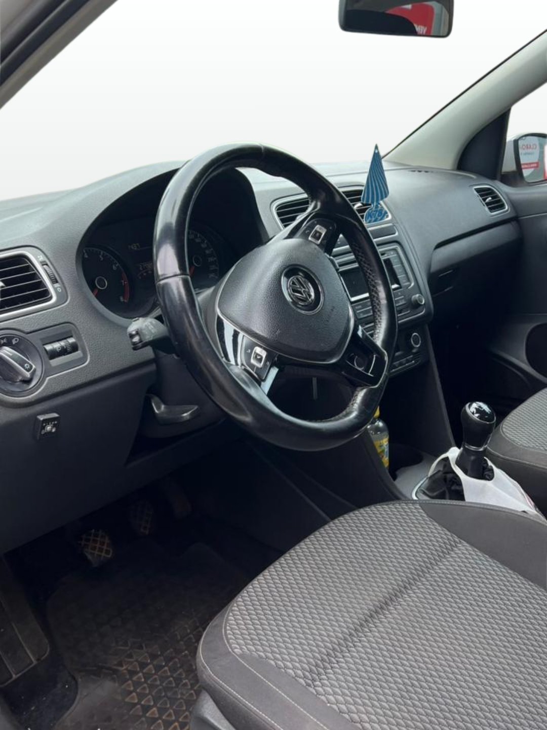 
								POLO 4 PUERTAS completo									