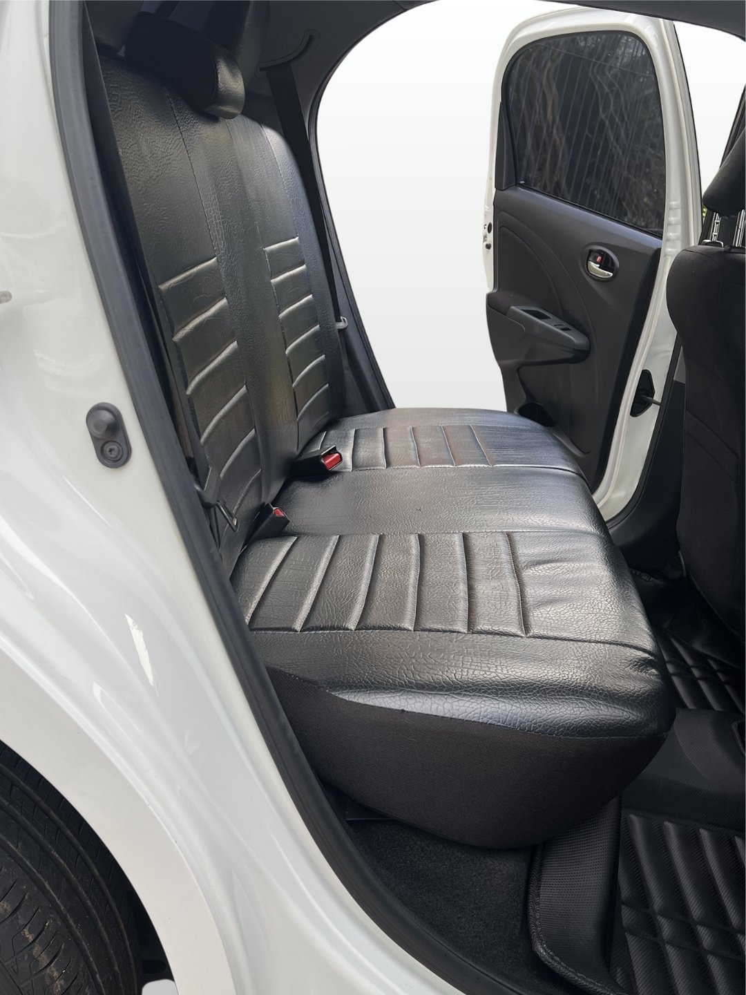 
								ETIOS XS 2018 MT completo									