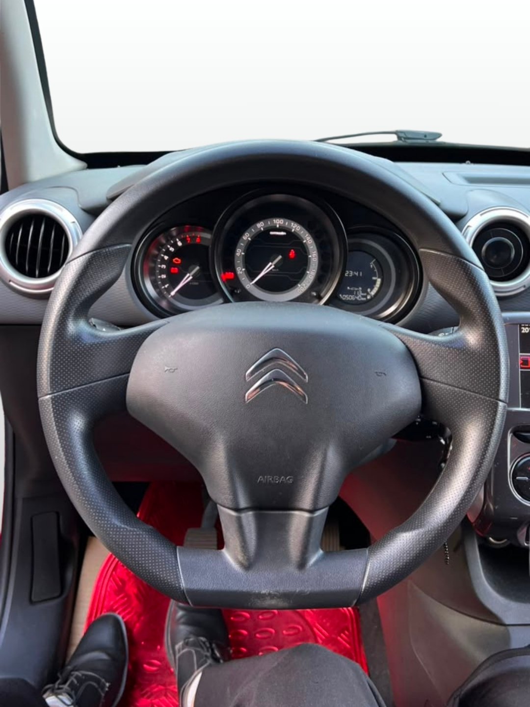 
								CITROEN C3 1.6 VTI LIVE completo									